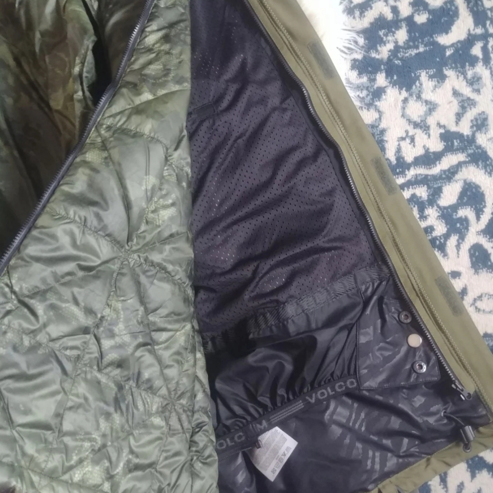 Volcom Jacket - Picture 7 of 11